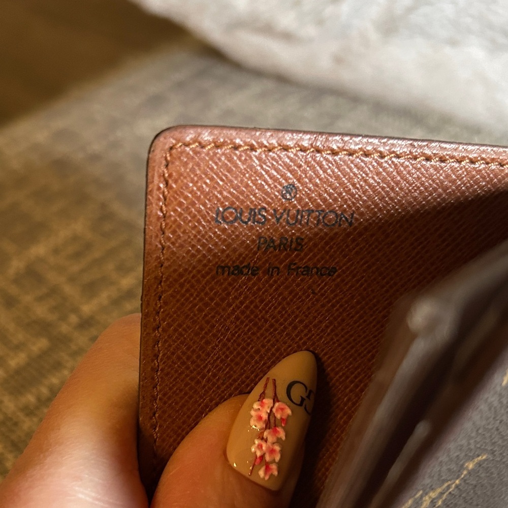 180.  Louis Vuitton Monogram Porte Cartes Snap Card Case w/COA - Picture 2 of 13